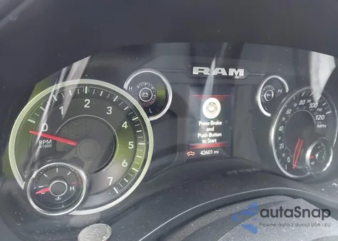 2021 Ram 1500 Big Horn 4X4 6'4 Box из США, поврежденный, VIN 1C6SRFBT7MN799350